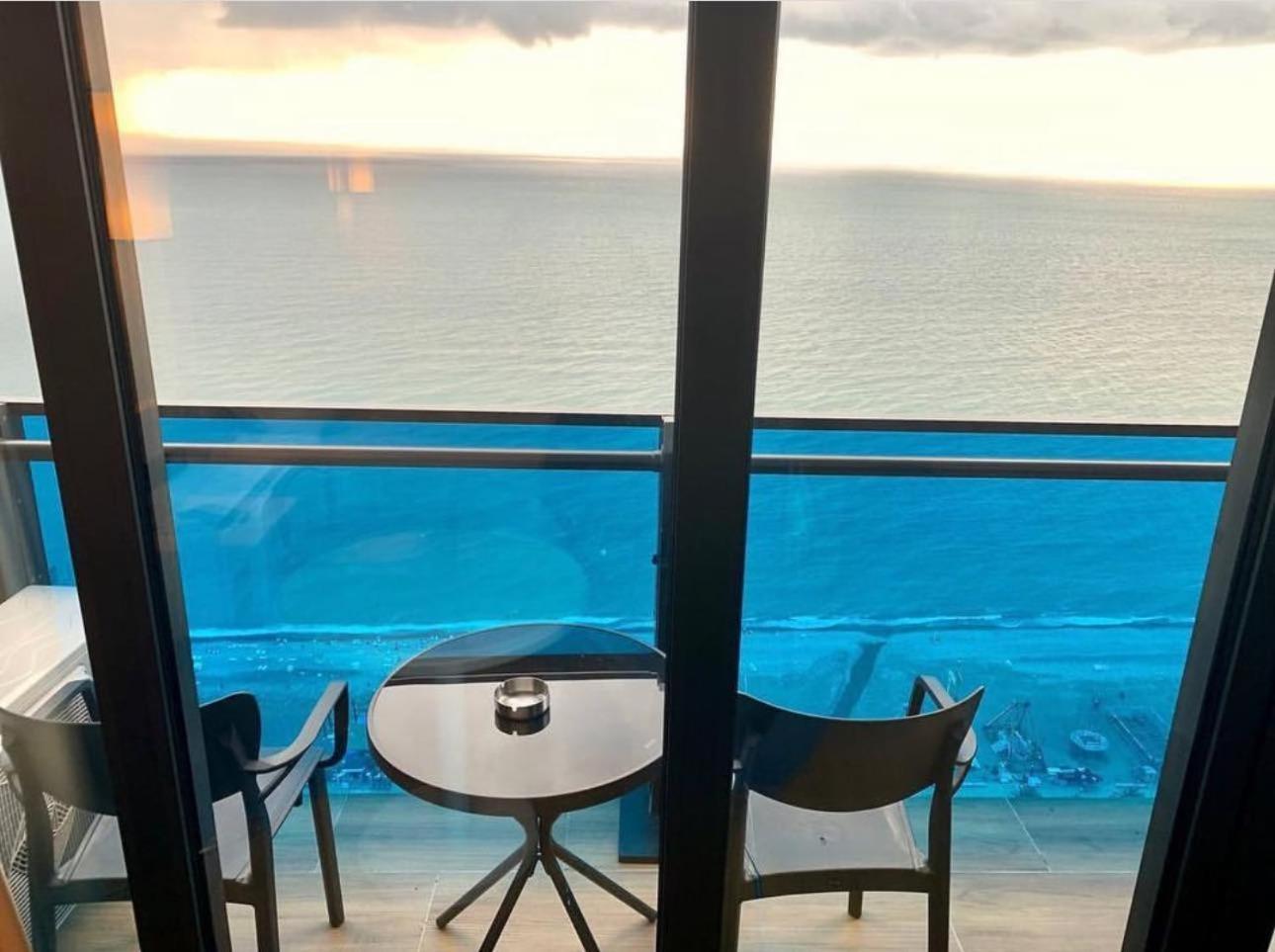Luxury Panorama Sea View Apartment & Central Batoumi Extérieur photo