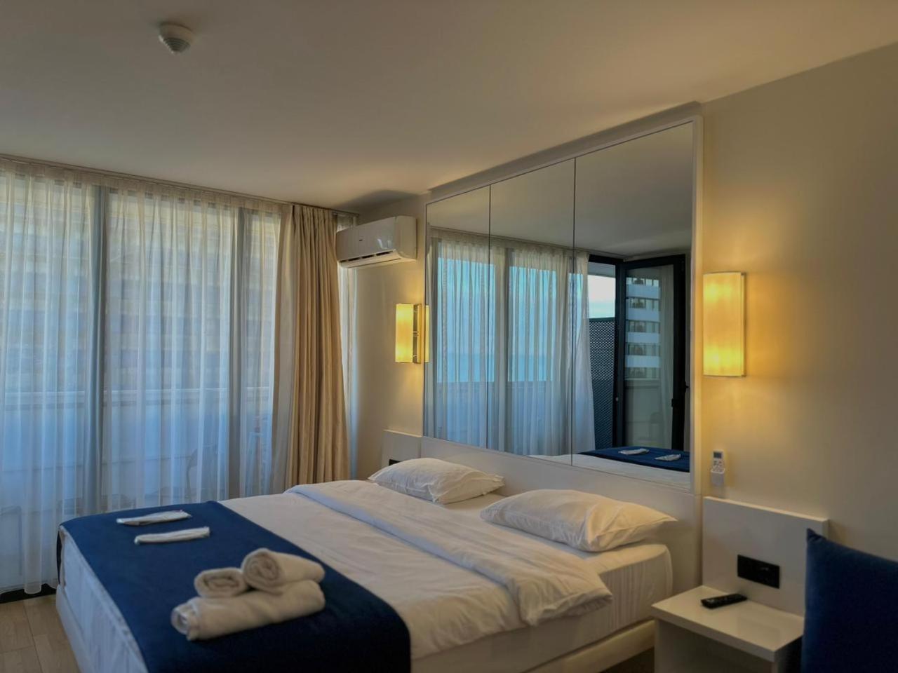 Luxury Panorama Sea View Apartment & Central Batoumi Extérieur photo