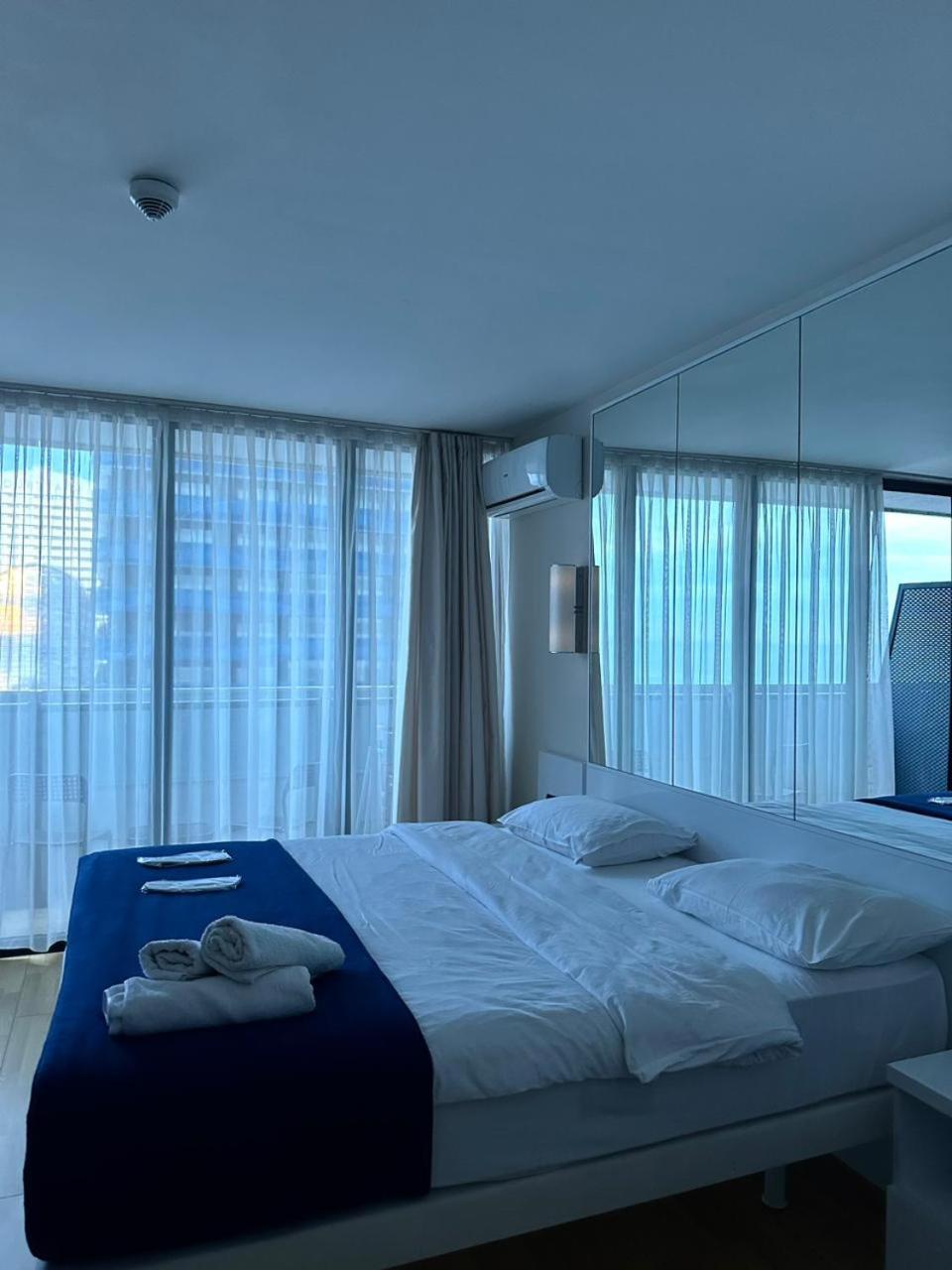 Luxury Panorama Sea View Apartment & Central Batoumi Extérieur photo